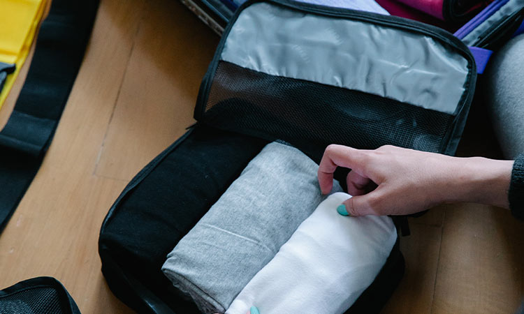 packing tips summer trip-packing cube luggage