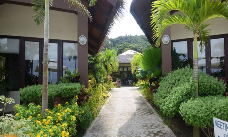 Best Hostels & Beach Resorts in La Union - Kahuna Beach Resort