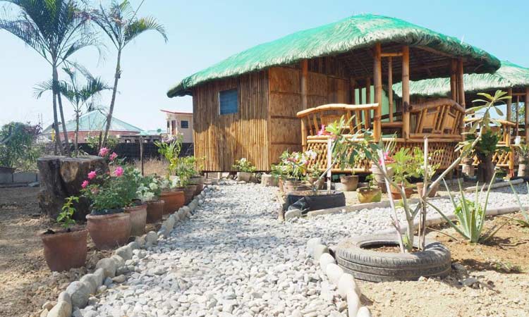 Sea Breeze Beachfront Home Nippa Hut