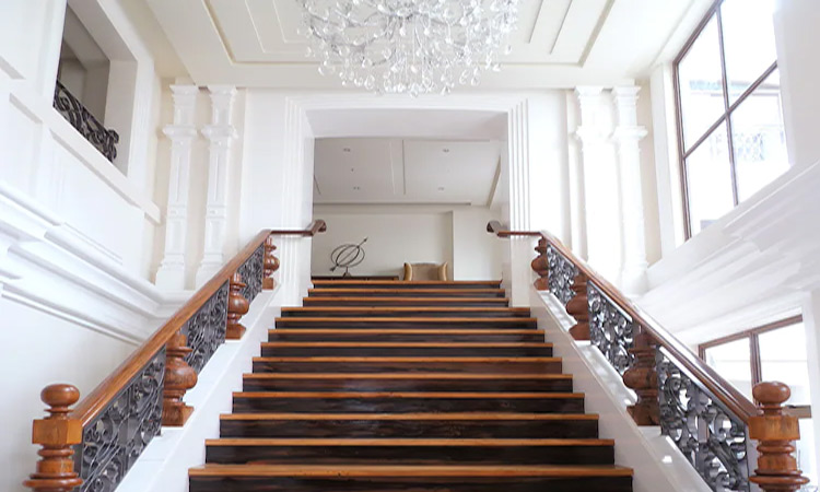 Ciudad Fernandina Hotel Stairs