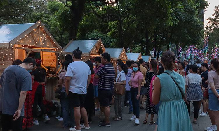 French-Filipino Christmas Market